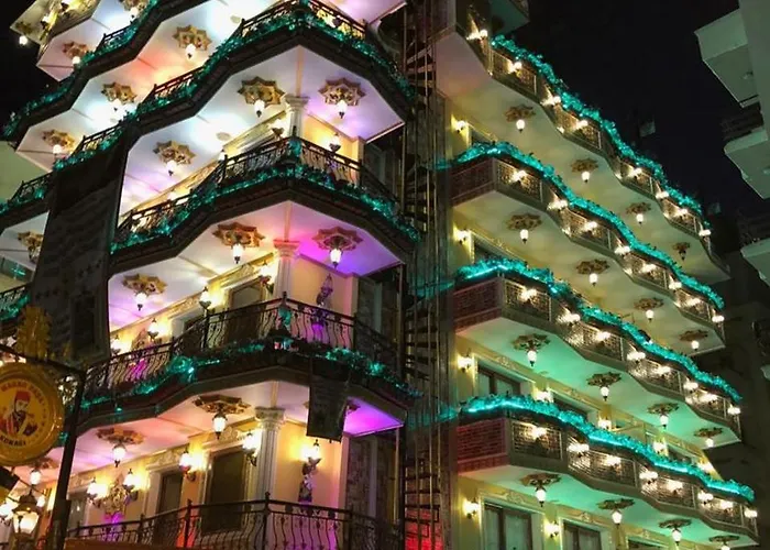Marko Pasa Konagi Hotel 4*