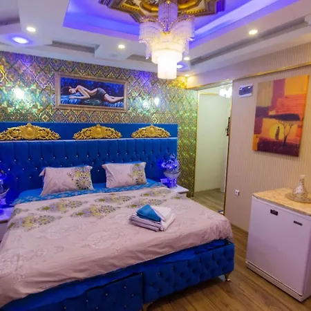 ホテル Marko Pasa Konagi 4*